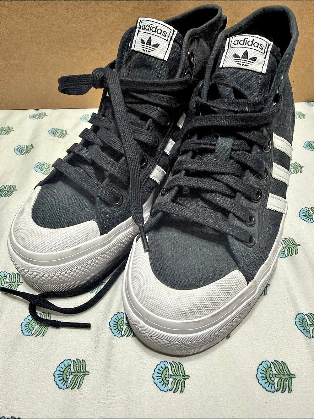 adidas Nizza Platform Mid Shoes Black & White US 7.5